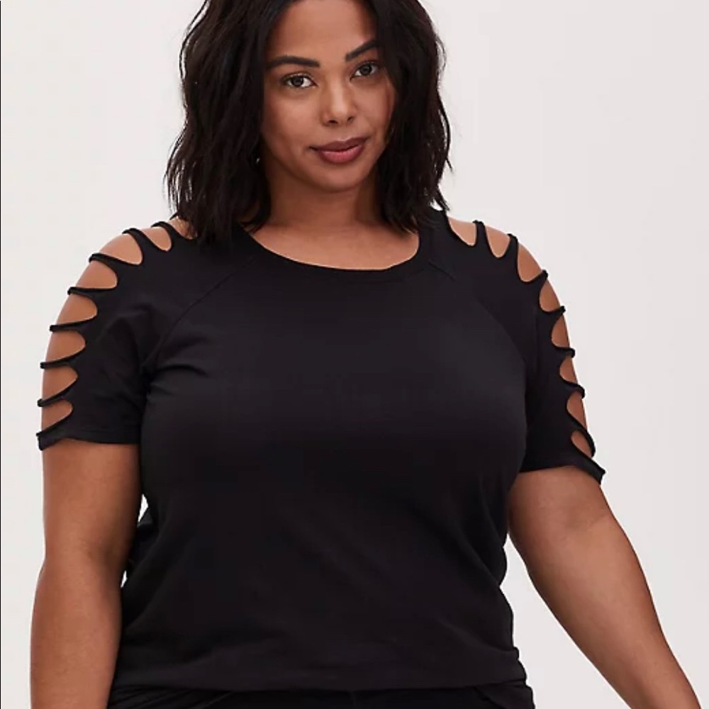 Torrid slash sleeve tee shirt size 1